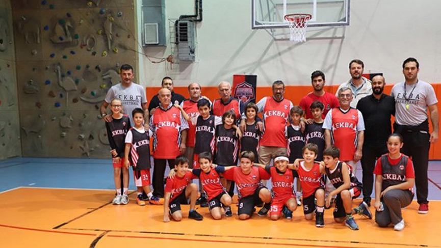 Dürülaceze sakinlerinin basketbol keyfi