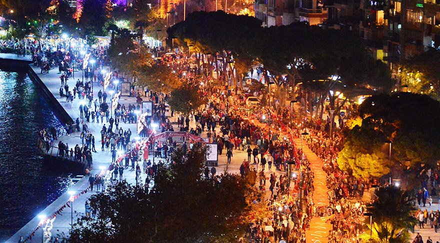ÇANAKKALE'DE FENER ALAYI DÜZENLENDİ.