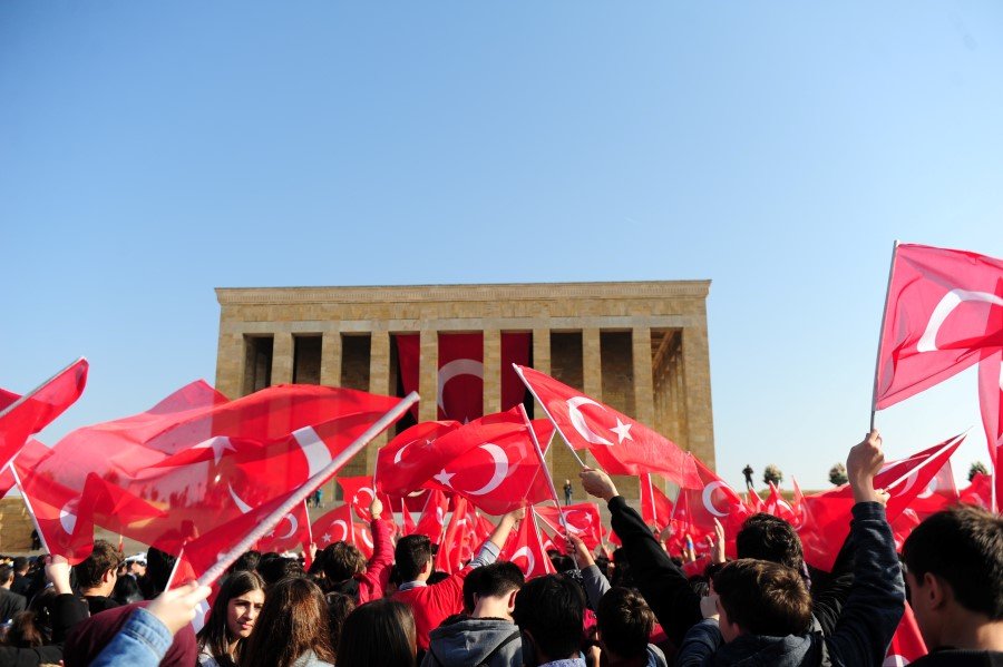29 Ekim Cumhuriyet Bayramı, 96. yılında tüm Türkiye'de coşkuyla kutlandı. Cumhuriyet Bayramı vesilesiyle ülke genelinde pek çok etkinlik ve tören de düzenlendi. İşte, yurt genelinde düzenlenen etkinliklerle ilgili detaylar...