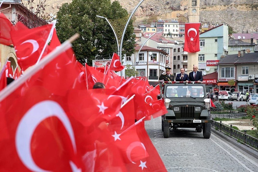 Bayburt'ta Cumhuriyet Bayramı coşkuyla kutlandı.