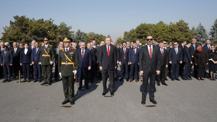 Anıtkabir’deki törende dikkat çeken detay… Erdoğan, CHP heyetini pas geçti!