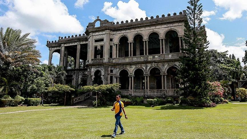 Filipinler’deki asırlık binanın ilginç hikayesi