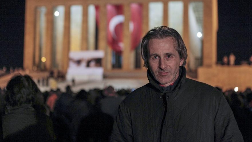 Ned Pamphillon, İngiltere’de ‘Bağımsızlık Benim Karakterimdir’ konulu sergi açtı