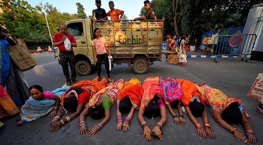 hindu8-1.jpg
