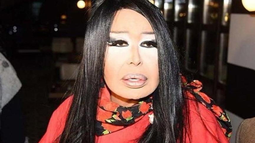 Bülent Ersoy’un elindeki morluklar dikkat çekti