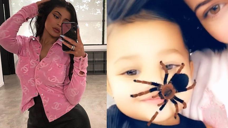 Kylie Jenner da çocuğunun yüzünde örümcek gezdirdi