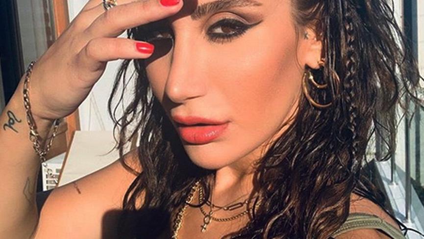 İrem Derici: Osuruk kokuna bile aşığım