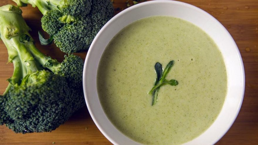 Kremalı brokoli çorbası tarifi… Havuçlu patatesli kremalı brokoli çorbası