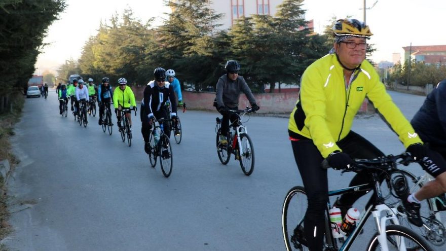 Ata’nın huzuruna çıkmak için 630 kilometre pedal çevirecekler