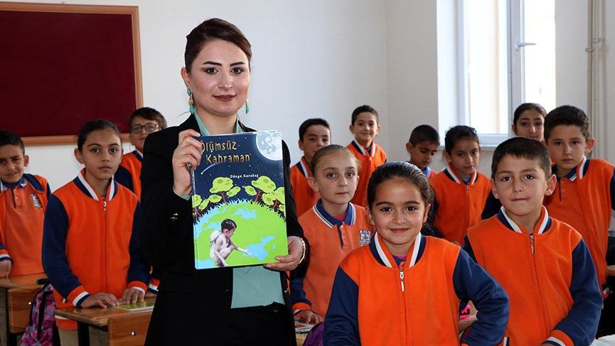 Van’daki depremde ölen Miyazaki için kitap yazdı