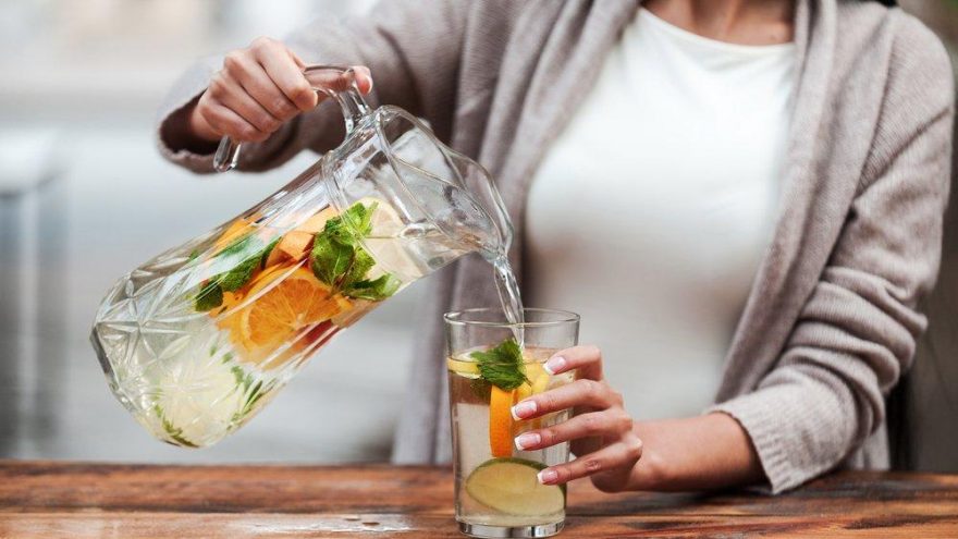 Cildi güzelleştiren detoks içecekleri nelerdir? Cilde faydalı detoks içeceği tarifi…