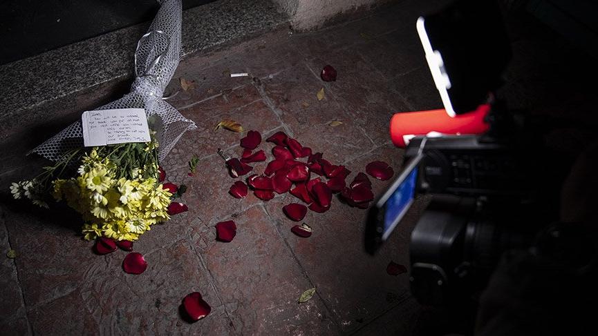 Ingiliz Ajanin Ofisinin Onune Cicek Birakildi Guncel Haberler