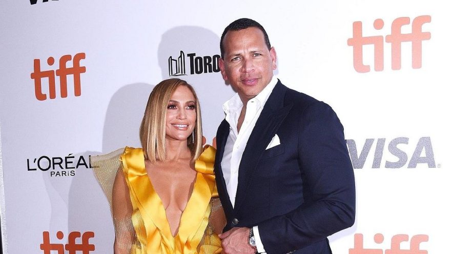 Jennifer Lopez’den cesur poz