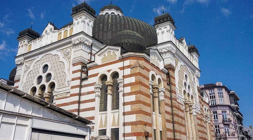 Bulgaristan'ın başkenti Sofya'nın kalbinde yer alan Sephardic Sinagogu, ülkenin önemli tarihi miraslarından biri.