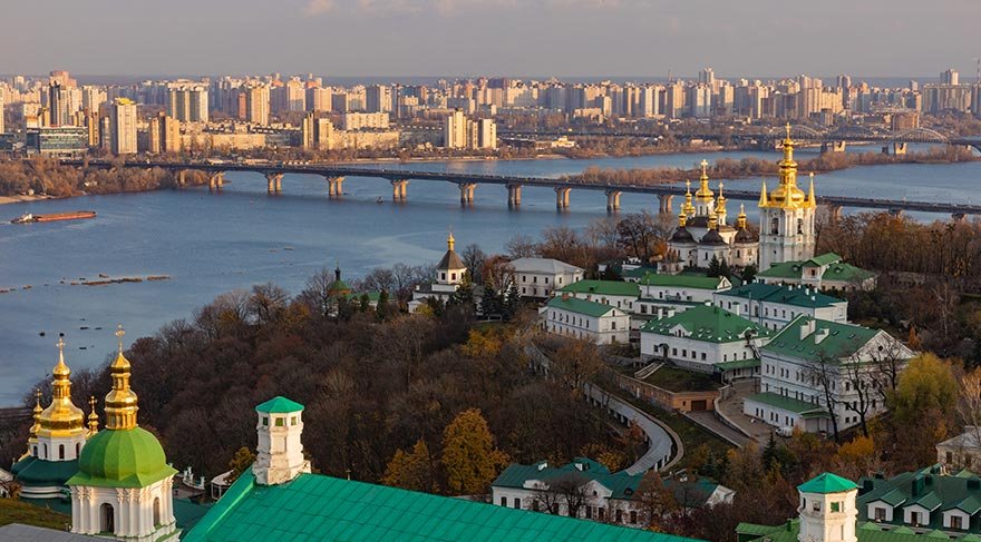 Pechersk Lavra isimli manastır, 11 yüzyıldaki Kiev-Rus Devleti'nin merkeziydi.