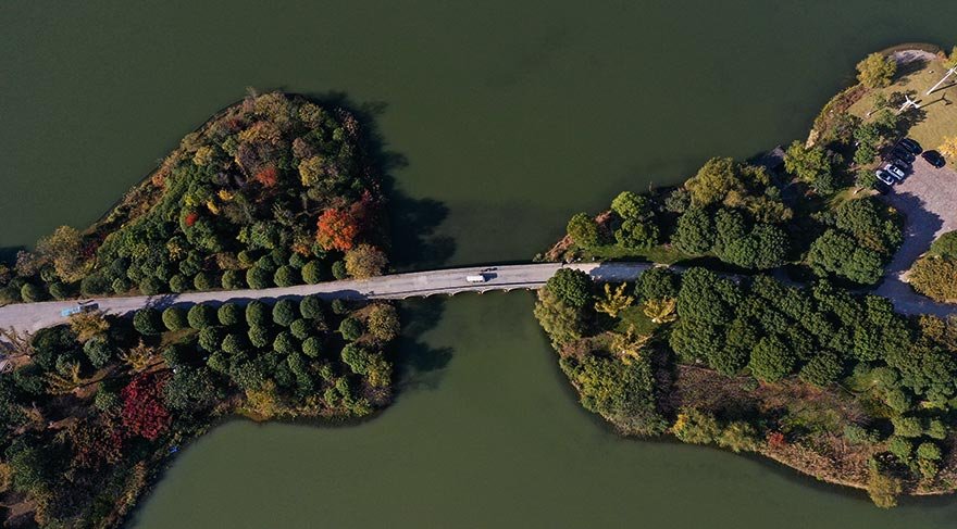 Çin'in doğusundaki Jiangsu eyaletinde Tianfu Ulusal Parkı, ülkenin önemli milli değerleri arasında.