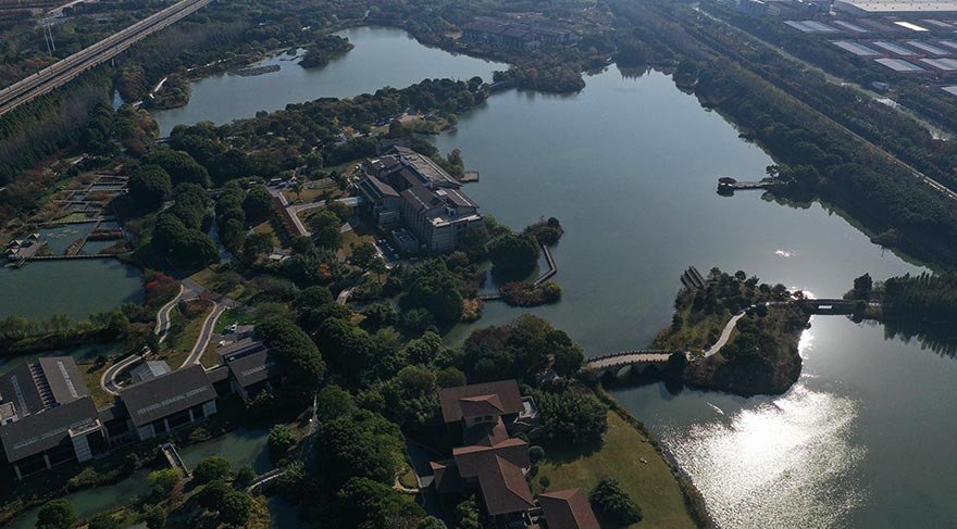 Kunshan şehrinde bulunan ulusal park, önemli sulak alanlar arasında yer alıyor.