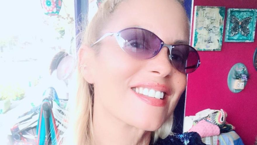 Ayça Tekindor hayvanseverlere seslendi; “Artık birleşip, baş kaldıralım”