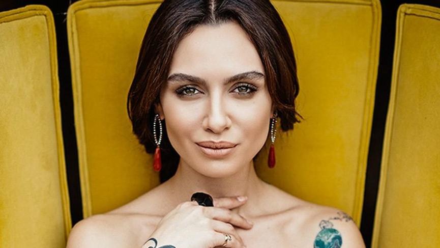 Birce Akalay arkadaşının doğum gününü böyle kutladı
