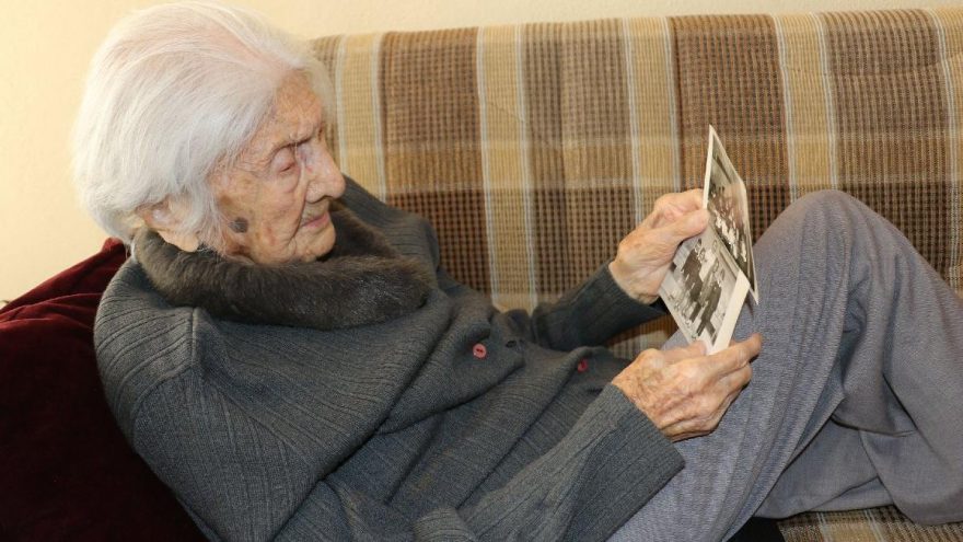 105 yaşındaki Mukime öğretmenin 24 Kasım mutluluğu
