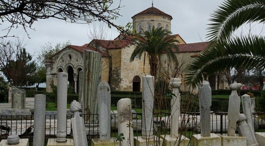 Osmanli Doneminde Giyilen Kiyafetler Hakkinda Bilgiler