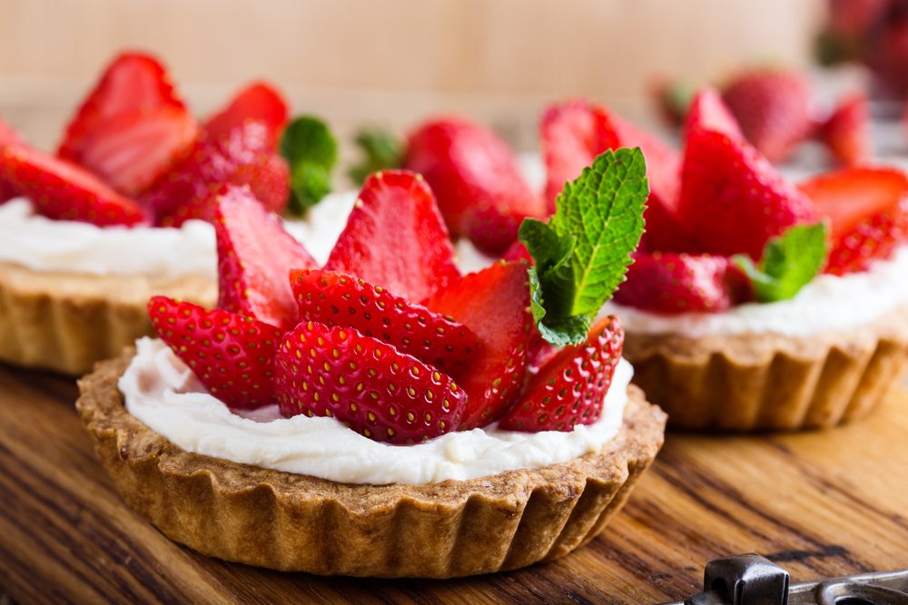 cilekli-kucuk-tart.jpg