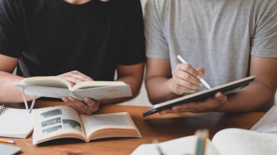 İç içe nasıl yazılır? TDK’ya göre ‘içiçe’ bitişik mi, ayrı mı yazılır?
