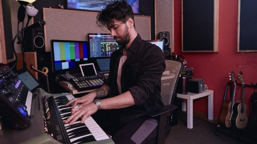 ‘Rap müzik popüler kültürün üstüne balyoz gibi düştü’
