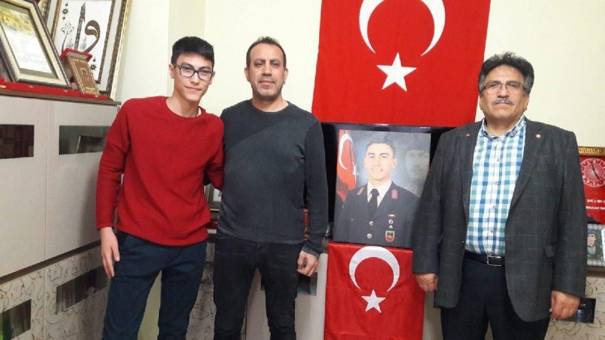 Haluk Levent’ten Afrin şehidinin ailesine ziyaret