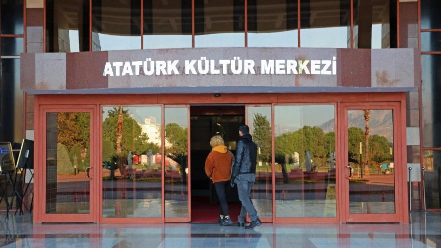 Antalya Kültür Merkezi’nin adı “Atatürk Kültür Merkezi” oldu