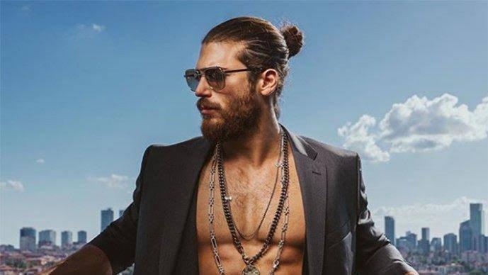 Can Yaman’ın menajeri ‘Arka odaya geçelim, gösteririm’ sözlerini savundu