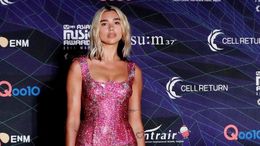 Dua Lipa kendini bu dünyadan hissetmiyor
