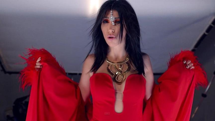 Hande Yener: İğrenç müzik yapılıyor, ben düzelteceğim!