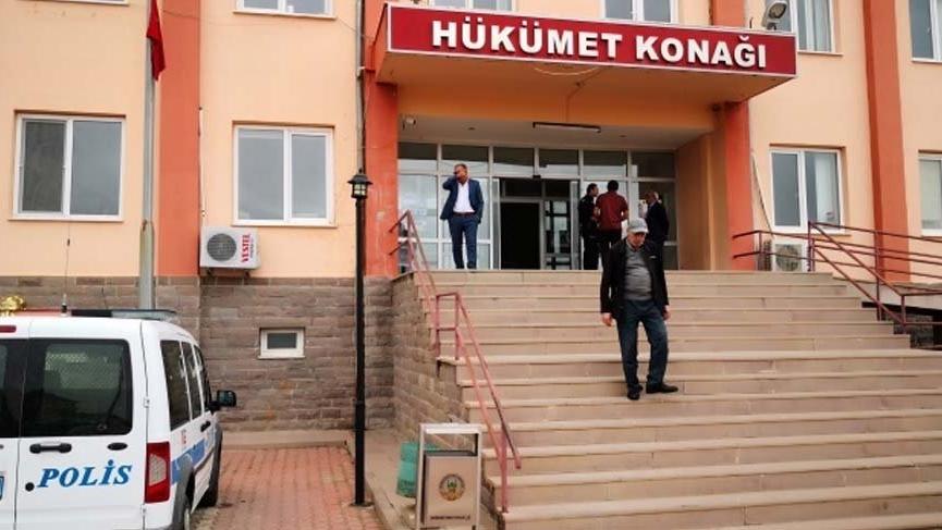 Kazayla annesini vuran genç polis serbest kaldı