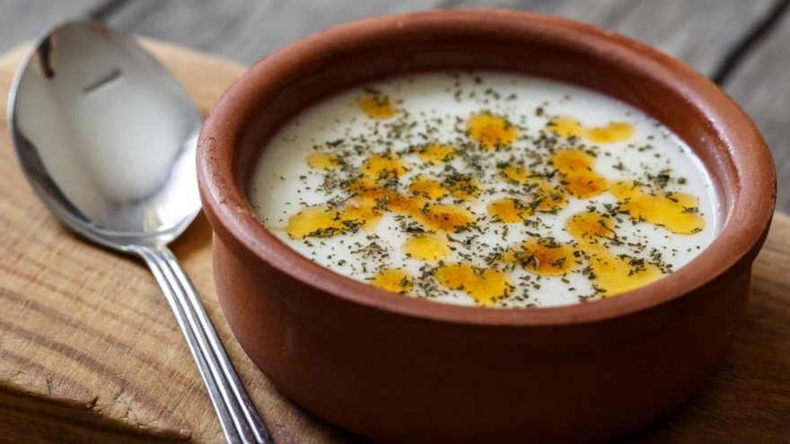 Düğün çorbası nasıl yapılır? Nohutlu düğün çorbası tarifi…