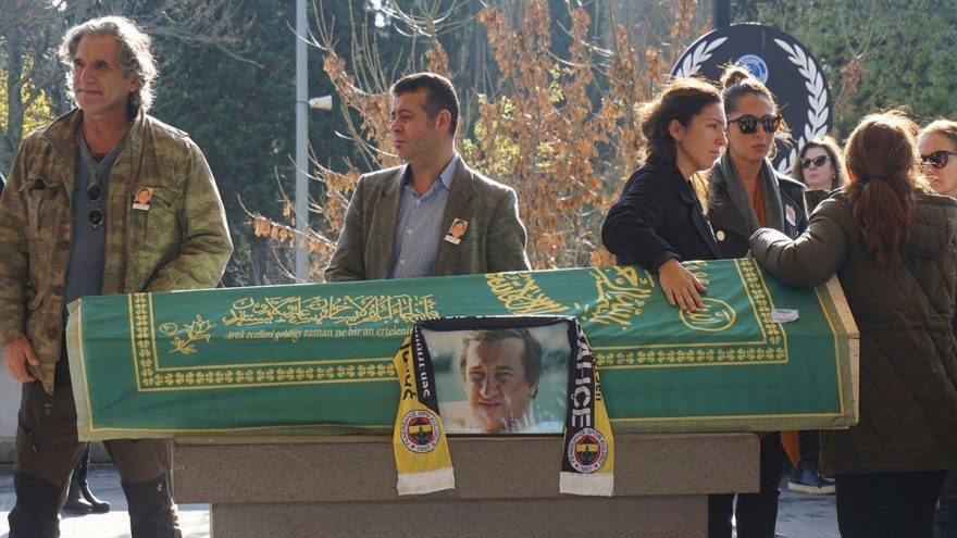 Yönetmen Tunç Başaran son yolculuğuna uğurlandı