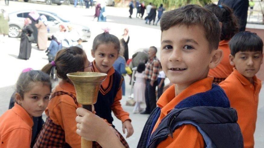 15 tatil ne zaman başlıyor? MEB çalışma takvimi ve sömestir tarihi…