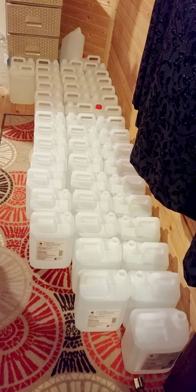 Muğla: 885 litre etil alkol, 429 litre sahte rakı, 27 şişe kaçak şarap