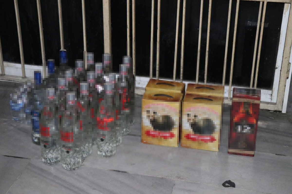 Edirne: 1000 litre el yapımı şarap, 72 şişe sahte votka, viski