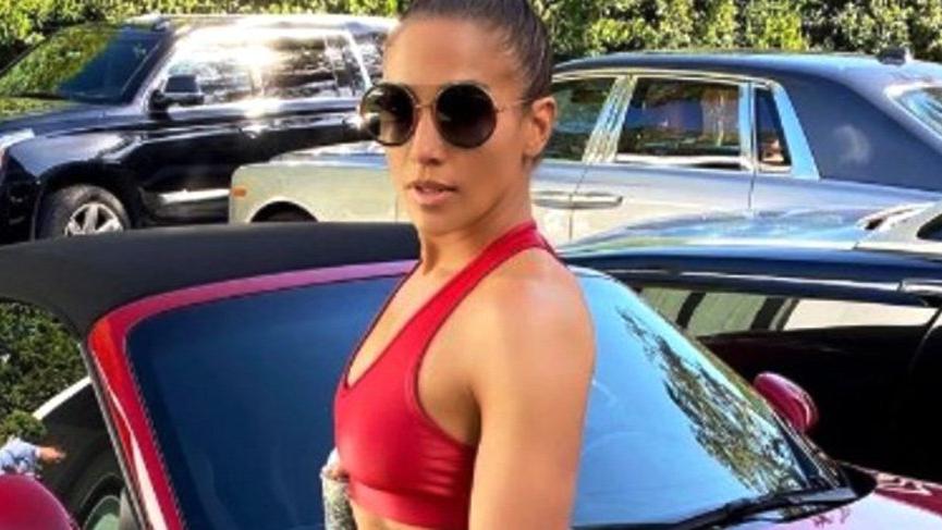 Jennifer Lopez, kocasına poz verdi
