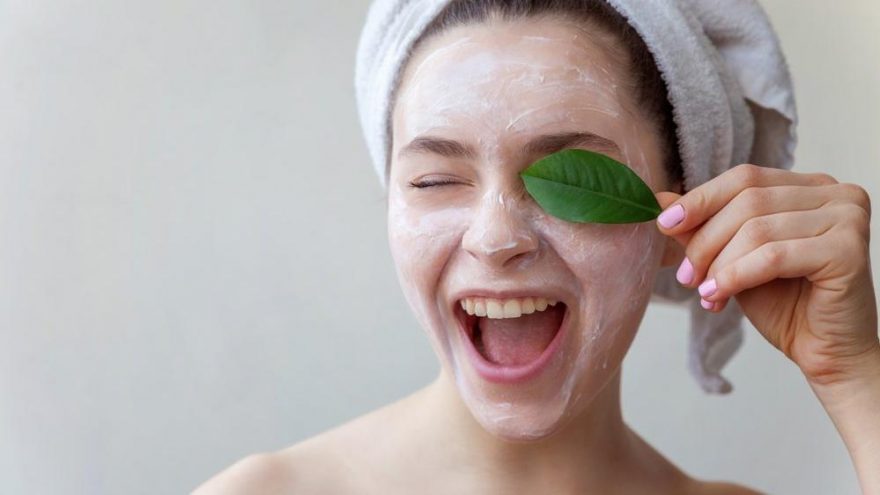 Nemlendirici cilt maskesi nasıl yapılır? Nemlendirici maske tarifi…