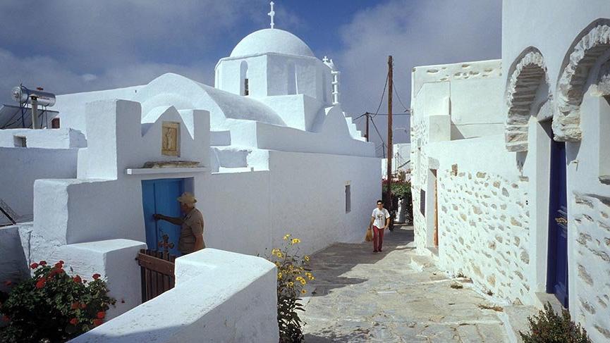 Kendi küçük, tarihi büyük Yunan adası Amorgos
