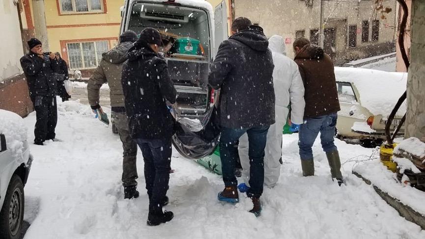 Evde vahşet Bıçaklanmış ve yakılmış iki ceset bulundu Son dakika