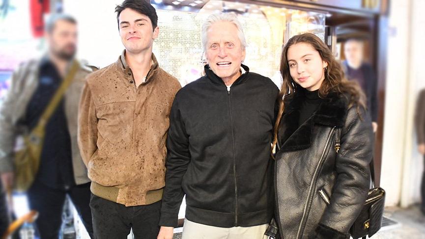 Michael Douglas hayranlığını gizleyemedi