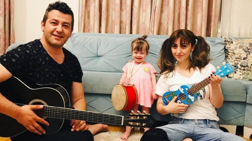 2.5 yaşındaki down sendromlu kızına kitap yazdı