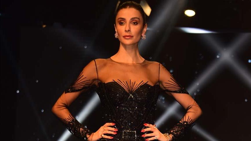 Özge Ulusoy Azerbaycan’da marka yüzü oldu