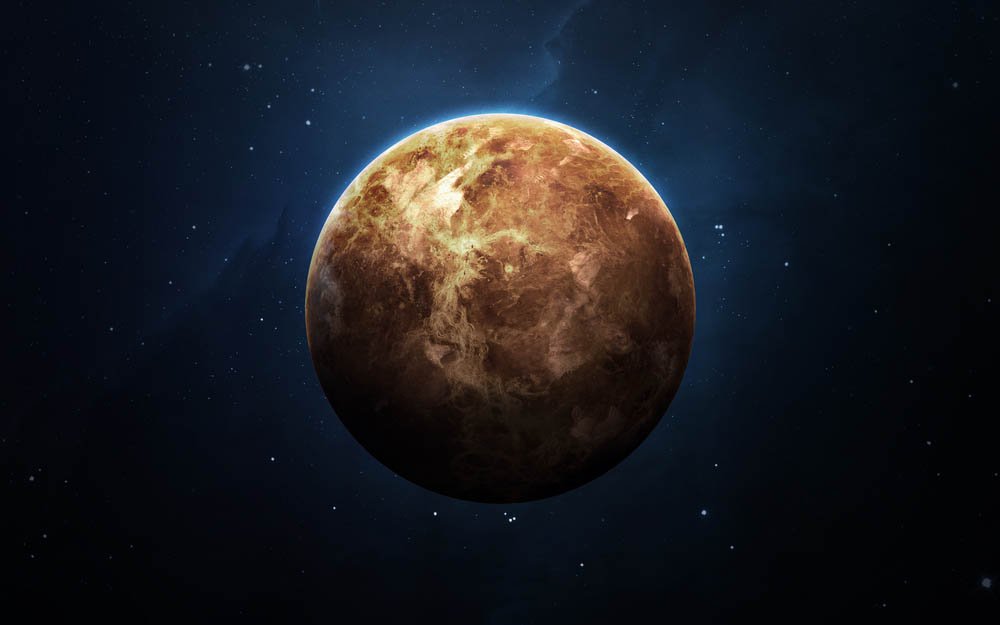 Venüs astrolojide temel olarak, nasıl sevdiğimiz, nasıl aşık olduğumuz, nasıl değer verdiğimiz, birini nasıl etkilediğimiz, nelerden hoşlandığımız, ilişkilerden beklentilerimiz, çekim gücümüz, nelere değer verdiğimiz, estetik, sanat, yaratıcılıkla ilgili konular, kendi öz değerimiz hakkında bizlere bilgi verir.