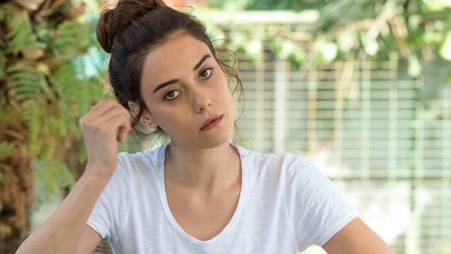 Cansu Dere Sinem Kobal’a komşu oldu