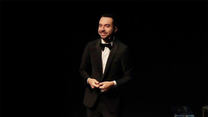 Kaan Sekban’dan Avustralya’ya anlamlı yardım