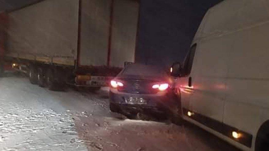 Kütahya’da zincirleme kaza: 4 yaralı!